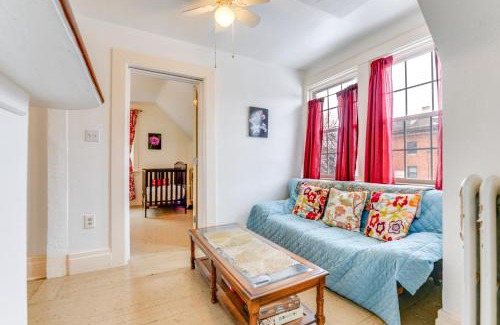 Downtown Niagara Falls House | Cozy Niagara Falls Cottage with Gas Grill and Patio!