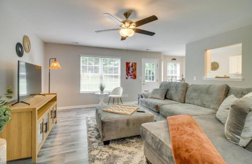 Mount Holly House | Cozy North Carolina Abode - Minutes from Downtown!