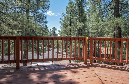 Munds Park House | Cozy Northern Escape Tranquility in Trees