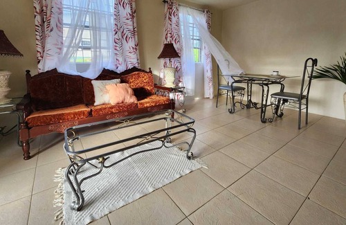 Jackson Apartment | Cozy one-bedroom apartment with wifi and a/c. 5 minutes to malls and grocery.