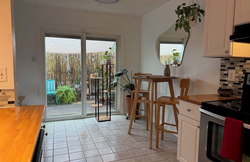 Austin Condo | Cozy Pet-Friendly Condo in South Austin