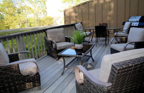 Tannersville House | Cozy Pine Haven - 5 Minutes To Camelback Beach