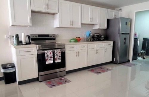 Portmore Apartment | Cozy Portmore Apartment with 2 Bedrooms