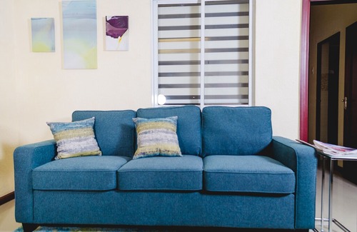 Barbican Apartment | Cozy, private & elegant apartment in Kingston's best urban center - Liguanea!