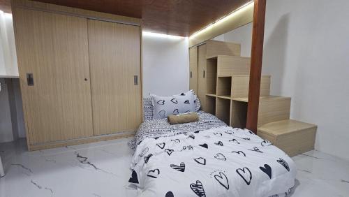 Tuguegarao Apartment | Cozy Private Room D at 3Z Transient House