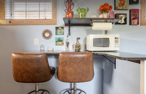 Southtown House | Cozy & Private Studio Guesthouse near downtown