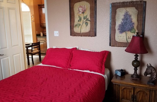 Forney House | Cozy Quiet Peaceful Private Get-a-way
