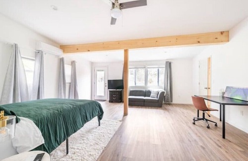 Poughkeepsie House | Cozy, Relaxing Home Close to Everythingn