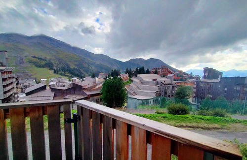 Avoriaz Apartment | Cozy Renovated Apartment in Avoriaz - 4 Guests, South Balcony, Ski Locker, 10-min Walk to Village