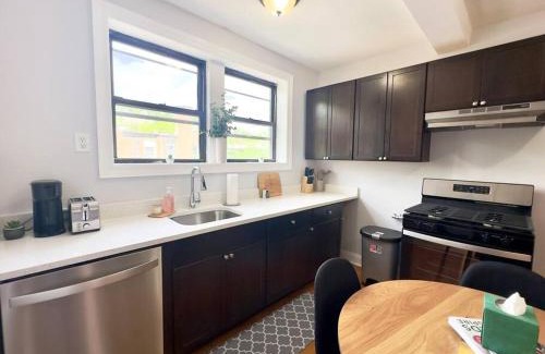 West Ridge Apartment | Cozy Retreat, Prime Location Near Loyola & Beach!