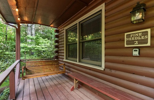 Blowing Rock Cabin | Cozy Riverside Cabin in Blue Ridge Mountains