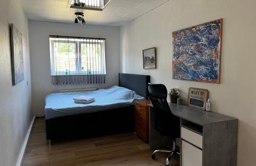 Rodby House | Cozy Room in the heart of Rødby! 5km from Femern & Puttgarden!