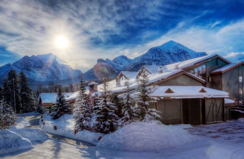 Lake Louise Apartment | Cozy Room in the Mountains | On-Site Ski Lockers!