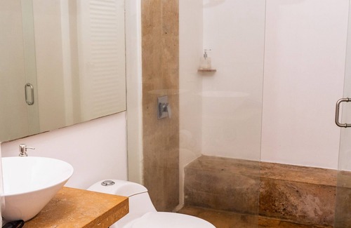 Historic Center Hotel | Cozy Room With Pool at a Colonial House