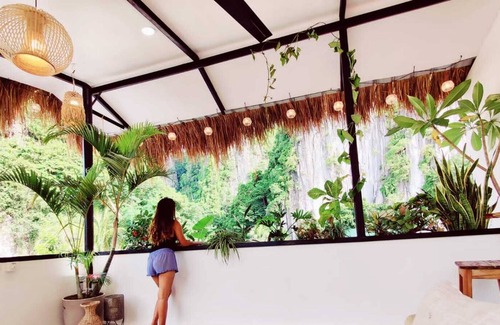 Barangay Buena Suerte Apartment | Cozy room with Private Rooftop Deck in El nido town