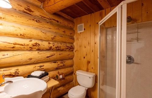 Sterling Cabin | Cozy Rustic Duplex Cabin - Kodiak Side