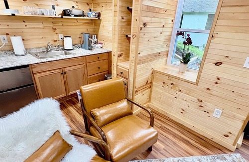 Harpers Ferry Apartment | Cozy Rustic Walkout Basement Cabin in Historic Harpers Ferry