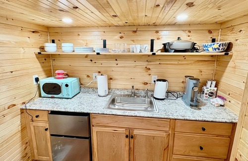 Harpers Ferry Apartment | Cozy Rustic Walkout Basement Cabin in Historic Harpers Ferry