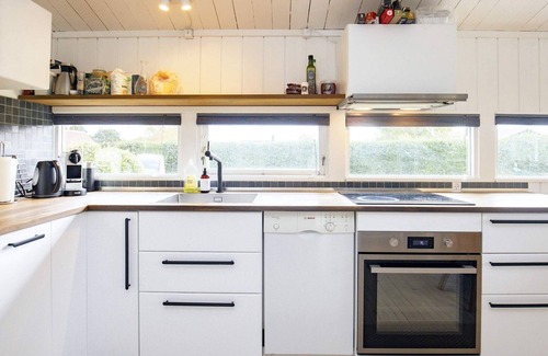 Karrebksminde House | Cozy Seaside Retreat in Eno-By Traum