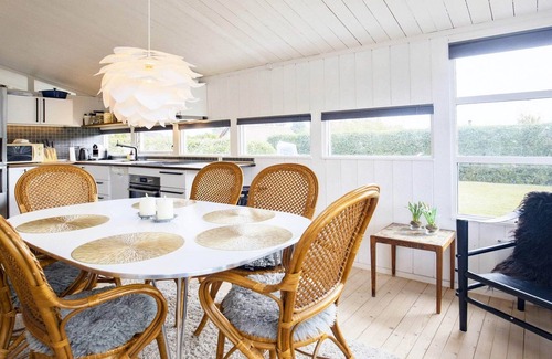 Karrebksminde House | Cozy Seaside Retreat in Eno-By Traum