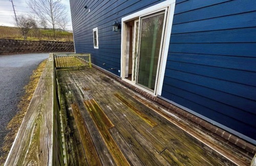 Rogers House | Cozy shotgun style house, centrally located in Northwest Arkansas.