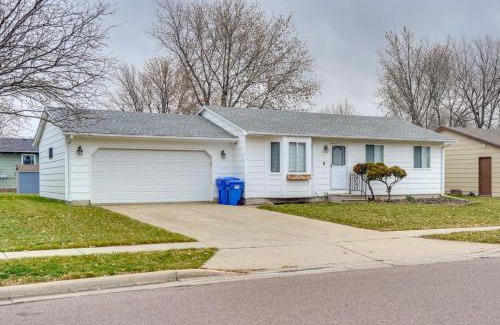 Sioux Falls House | Cozy Sioux Falls Home - 7 Mi to Downtown!