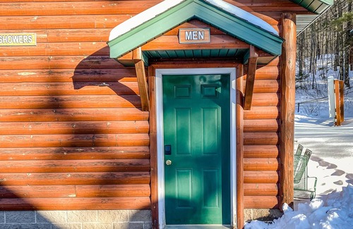 Ironwood Cabin | Cozy Ski Cabin Located Directly on Trails