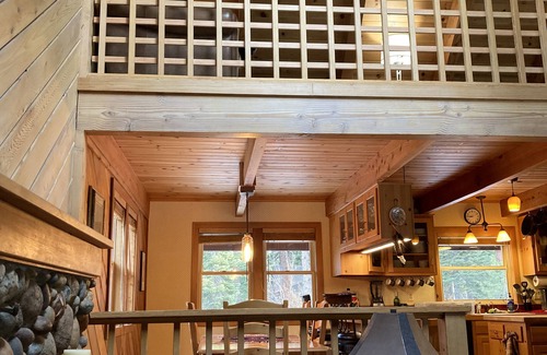 Truckee Cabin | Cozy ski home, close to Northstar Village. Free shuttle!