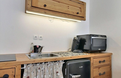 Aime Apartment | Cozy south-facing studio with balcony, near slopes, Plagne