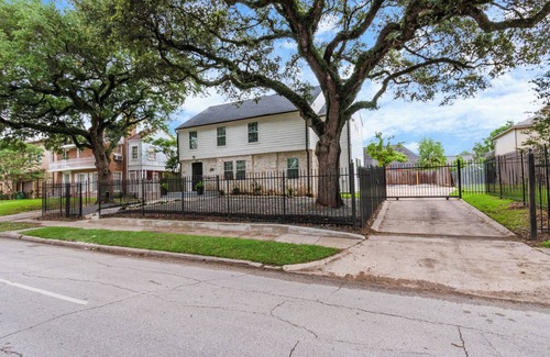 MacGregor House | Cozy space with free Wi-Fi/5-min to dwtn/med ctr