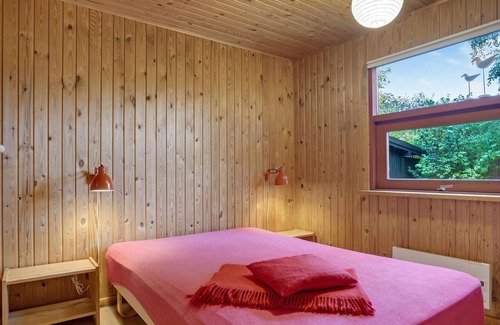 Norsminde House | Cozy, spacious cottage with sea view in charming location.