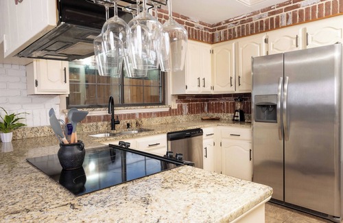 Great Northwest House | Cozy Spur - Close to Lackland, Pool, Hot tub & Games