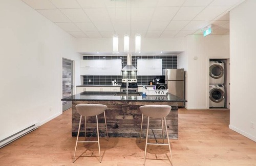 Maisonneuve Hotel | ✔Cozy Stay By Olympic Stadium & Botanical Gardens