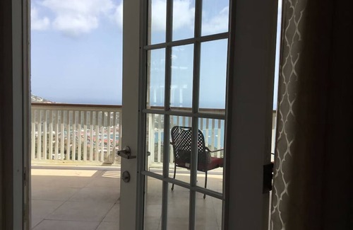 Rosendal Villa | Cozy stay, next to lookout and 10 minutes for Magens Bay Beach