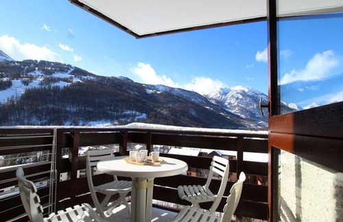 Saint-Chaffrey Apartment | Cozy studio 4 pax with balcony near slopes