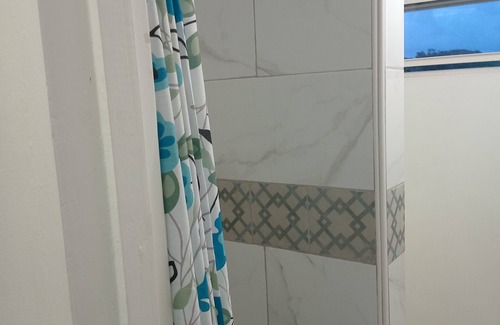 Hastings Apartment | Cozy Studio apartment in charming Bridgetown with AC -Apartment 3D