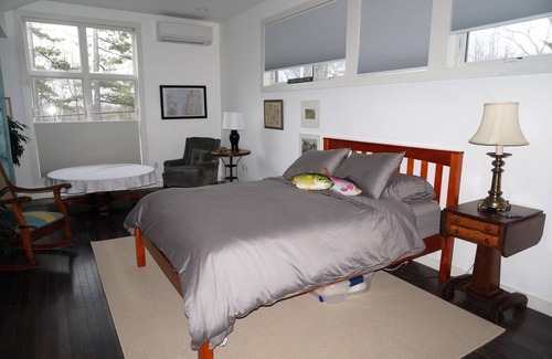 Malletts Bay Apartment | Cozy studio apartment near Island Line Bikeway and Lake Champlain.