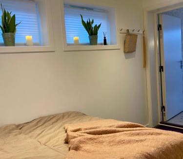 Tromso Apartment | Cozy studio apartment at Tomasjord