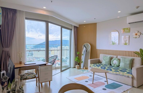 Thang Tam Apartment | Cozy Studio Apartment With Pool & Sea View