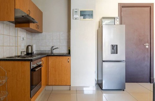Cape Town City Centre Apartment | Cozy studio apartment with Mountain View