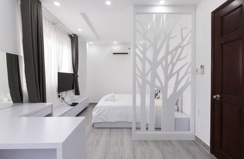 Phu Nhuan Apartment | Cozy Studio Apt Nearby District 1