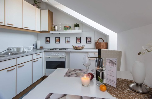 Favoriten House | Cozy Studio central station/P&R/Metro
