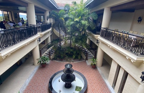 Tagaytay Condo | Cozy Studio Condo with WIFI at Splendido Taal Tower 1 beside Golf Course, pool