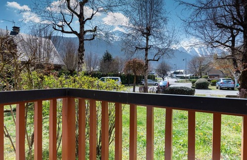 Vignec Apartment | Cozy Studio for 4 in Saint Lary with Balcony, Parking, Near Ski Slopes