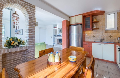 Lavreotiki Apartment | Cozy studio for exploring Sounio