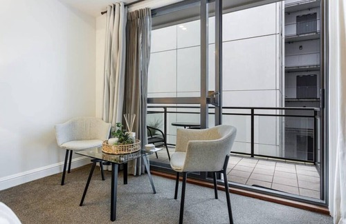 Auckland Central Business District Apartment | Cozy Studio+Heritage Hotel Facilities Zodiak Stays