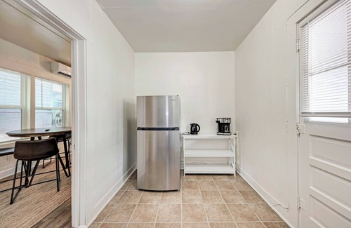 West Campus Apartment | Cozy studio in charming Austin with WiFi, AC