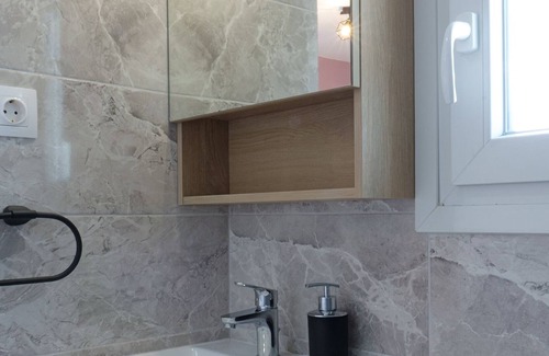 Filopappou Apartment | Cozy Studio in Koukaki