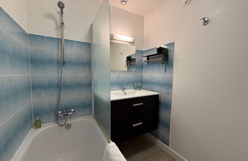 Excideuil Apartment | Cozy studio in the heart of Excideuil with wifi and pets allowed