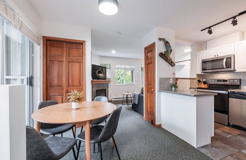 Village North Condo | Cozy Studio in the heart of Whistler | Walk to everything.